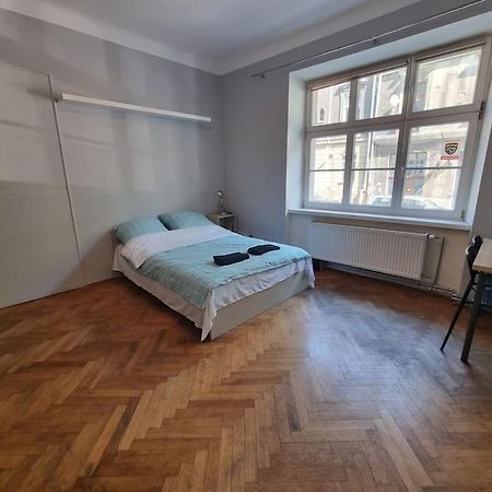 Fantastic Krk - Kr6 Room F Cracóvia Exterior foto